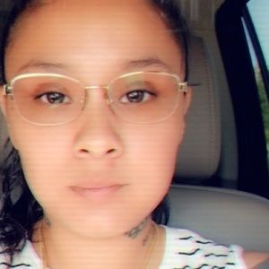 Meet your Posher, Doneshia